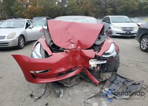 2020 Tesla Model 3 из США, поврежденный, VIN 5YJ3E1EA3LF464041